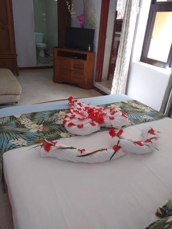 Orchid Sunset Guest House Baie Lazare